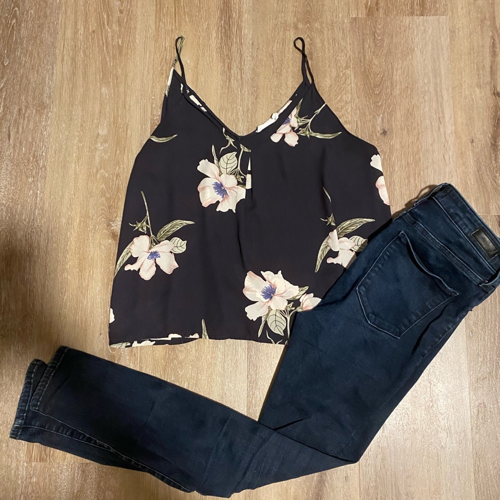 Lush flowered tank top